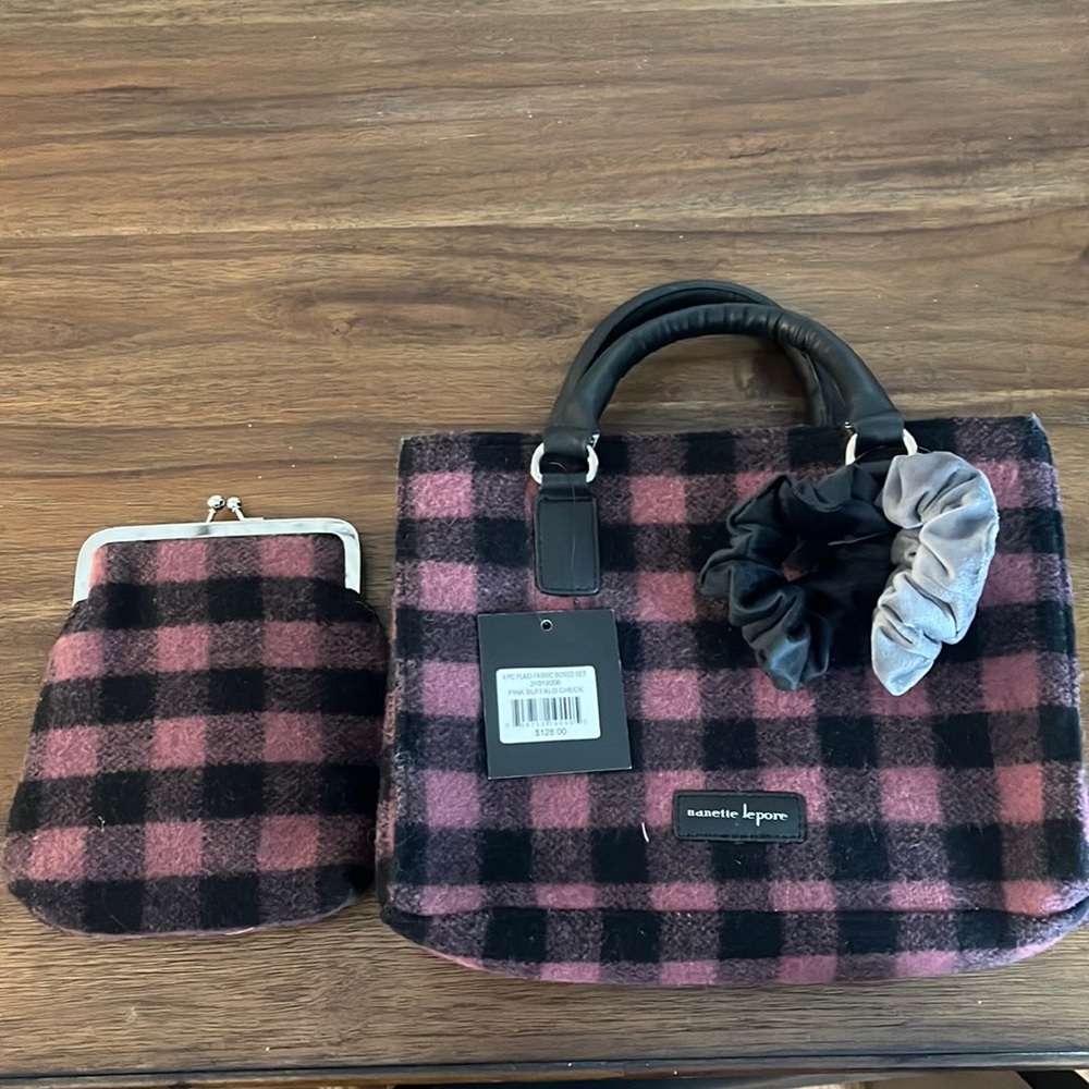 Brand new Nanette Lepore set